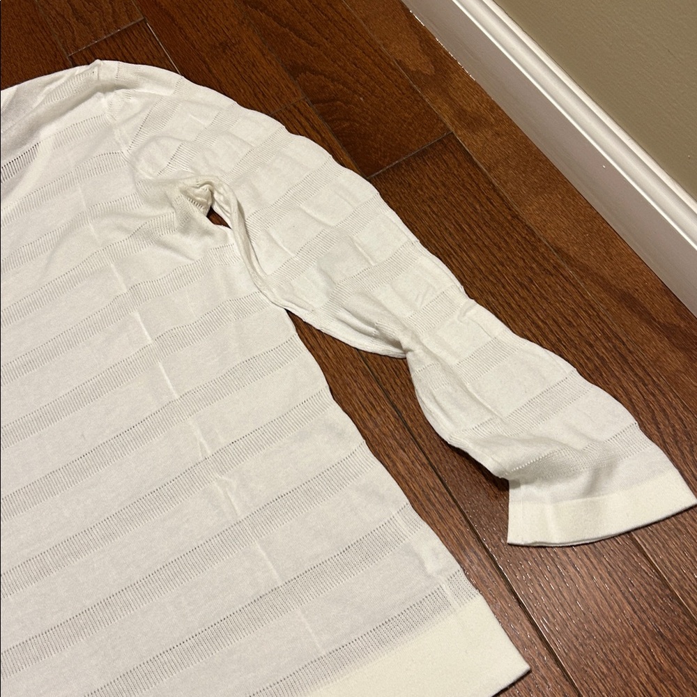 Ladies size XL lightweight white long sleeve Ann Taylor pullover sweater - Picture 10 of 12